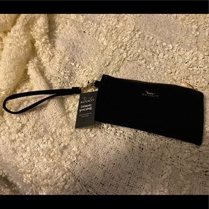 Scout Black Velvet Kate Wristlet
